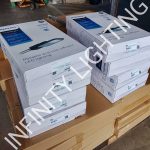 เสากลม 3″ สูง 4 เมตร กิ่งเดี่ยว ชุบกัลวาไนซ์ พร้อมโคมถนน BRP131 LED125CW 100W 200-240V DM GM PHILIPS และ ชุดเพลท + เบรกเกอร์ + เทอร์มินอล