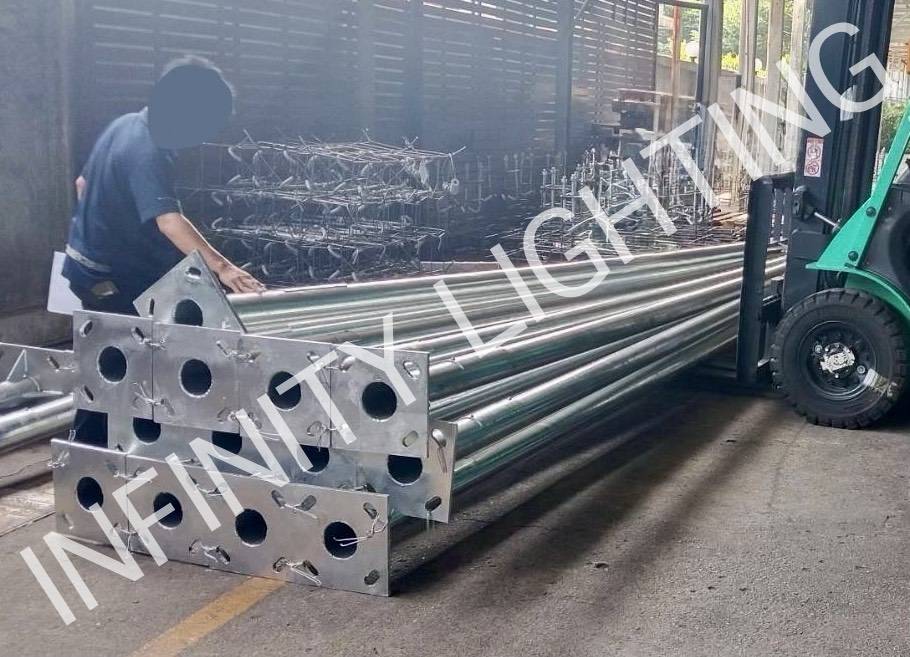 งาน เสากลม 4″ สูง 6 เมตร ไม่มีกิ่งปลาย 2.5″ ชุบกัลวาไนซ์ เพลท 300x300x15t ระยะน็อต 200mm. พร้อมชุดเพลทอลูมิเนียม+เซอร์กิต+เทอร์มินอล